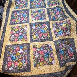 Handcrafted Throw Blanket Quilt Floral Grey yellow 60”X 48”